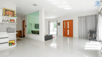 บ้านเดี่ยวมือสองย่านนนทบุรี ม.บางกอก บูเลอวาร์ด ราชพฤกษ์-พระราม5 หลังมุม! เนื้อที่ 56 ตร.ว. ตกแต่ง Built-in ฟังก์ชัน 3 ห้องนอน 4 ห้องน้ำ 2 ที่จอกรถ พร้อมอยู่ บนทำเลเดินทางสะดวก ติดถนนราชพฤกษ์ ใกล้วงเวียนพระราม 5 , The Walk ราชพฤกษ์...